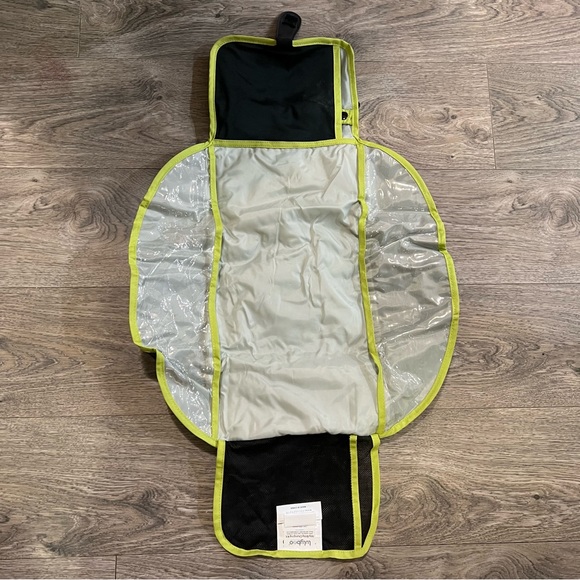 Portable Travel Baby Diaper Changing: Fold Up Waterproof Changing Pad - Picture 1 of 2